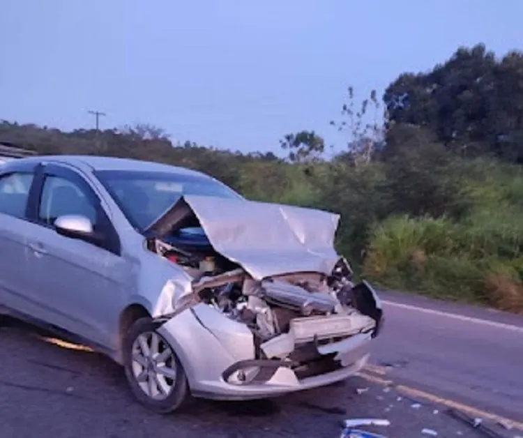 Acidente não deixou feridos e a causa é investigada pela Polícia Rodoviária Federal