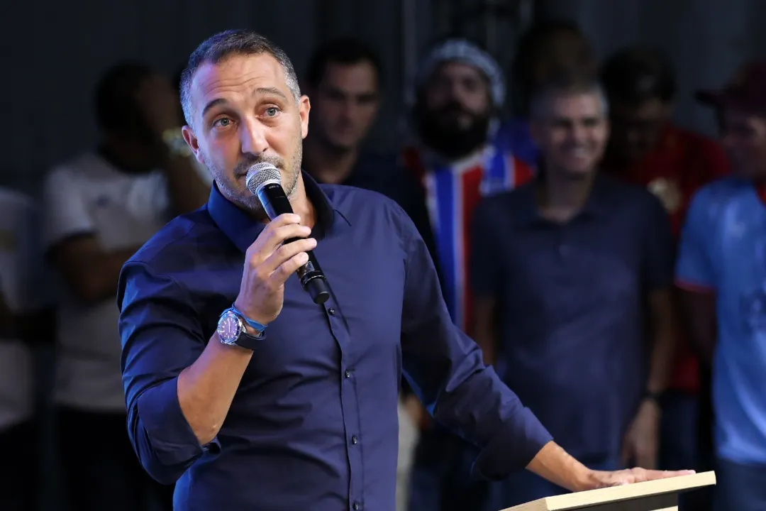 Carlos Santoro foi anunciado como diretor de futebol do Bahia no lugar de Eduardo Freeland