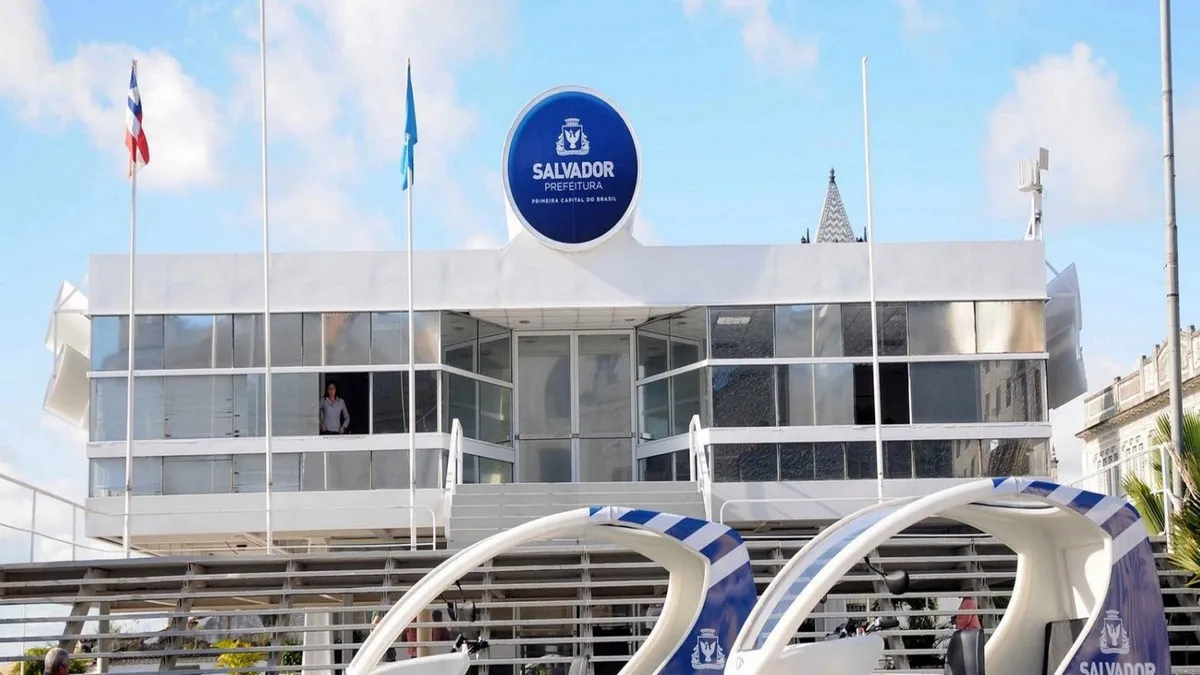 Prefeitura insiste em aumento de IPTU enquanto deixa de cobrar milhões de ISS