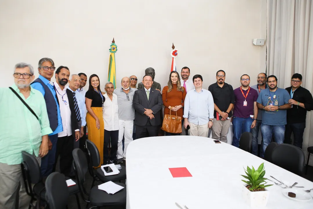 Além de jornalistas do Grupo A Tarde, o almoço contou com a presença de jornalistas de veículos da Bahia.