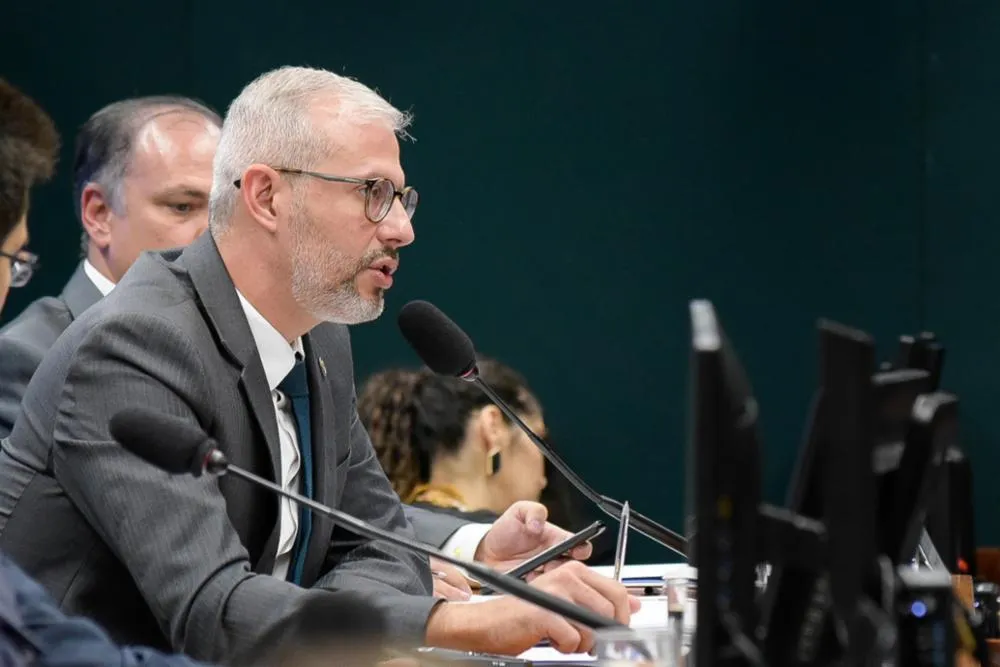 Ministro da Educação foi convidado a prestar esclarecimentos na Câmara