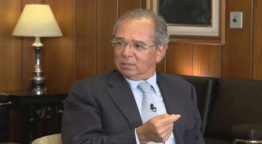 Paulo Guedes mora na residência oficial desde o início da pandemia