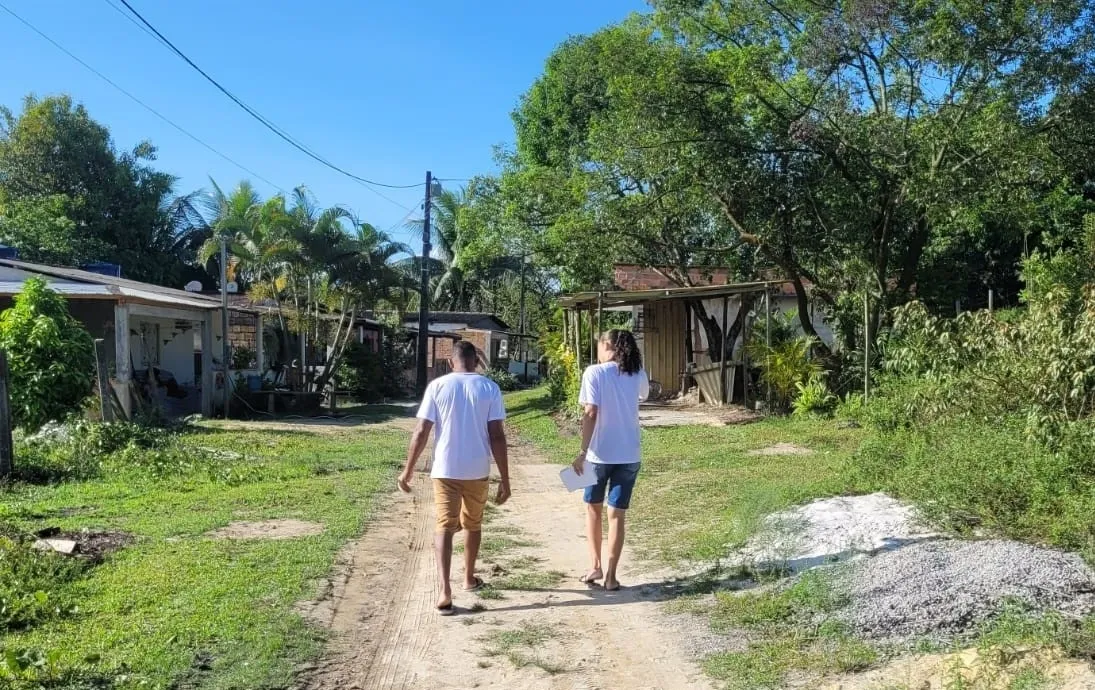 Parceria com a associação de moradores local, a partir do último mês de outubro, fez com que se desenvolvesse as atividades e demonstrasse para a população local, como rever hábitos e praticar ações sustentáveis