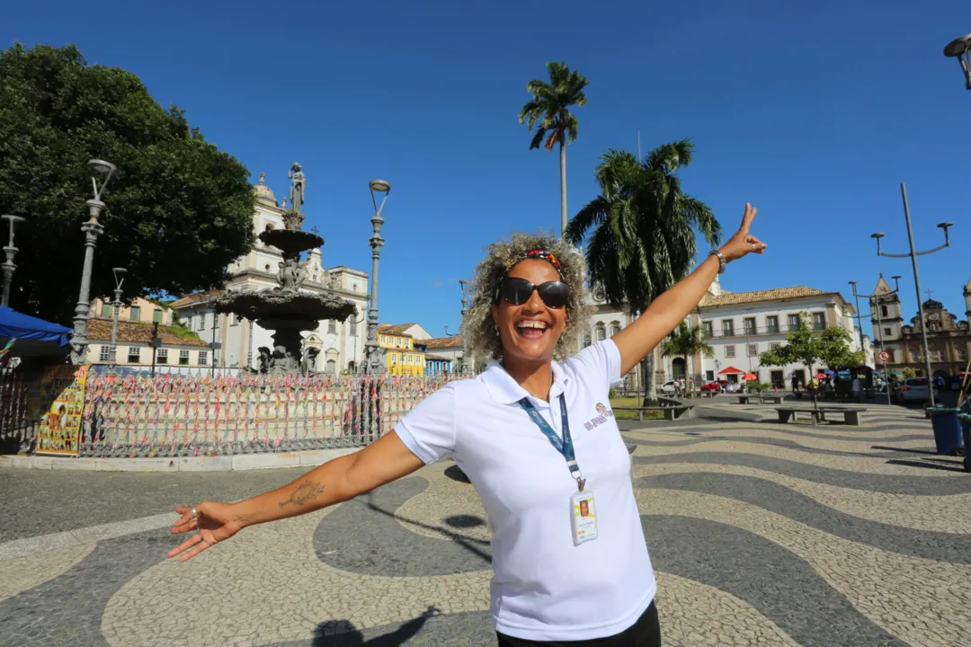 A guia Silvana Rós criou o roteiro “Caminhando no Pelô"