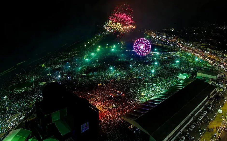 Festival da Virada  acontece entre os dias 28 de dezembro e 1º de janeiro, na Arena Daniela Mercury, na orla da Boca do Rio