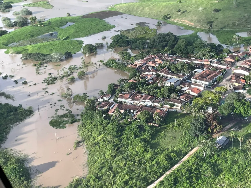Mais de 100 cidades da Bahia sofrem com impactos provocados pela chuva
