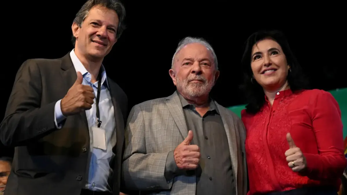 Haddad, Lula e Tebet, no evento de anúncio dos últimos ministros do próximo governo nesta quinta