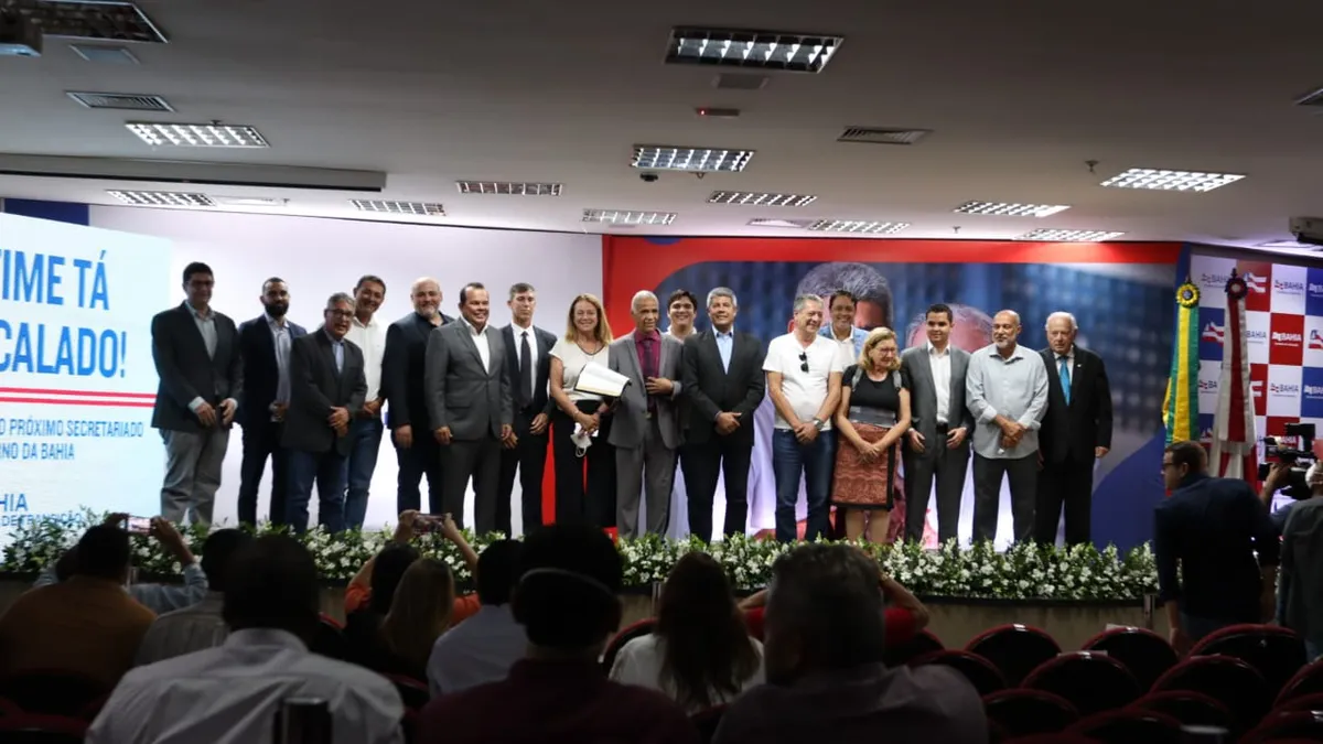 Jerônimo e parte do secretariado que assume em janeiro