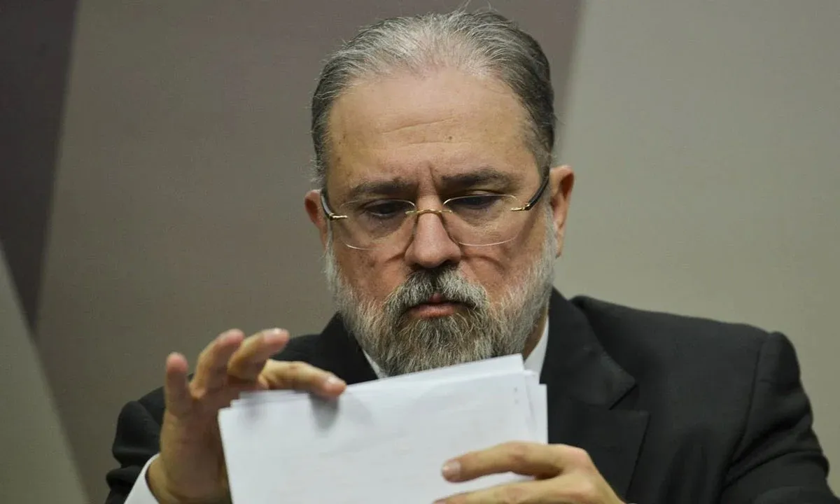 Augusto Aras segue como líder da PGR até setembro de 2023