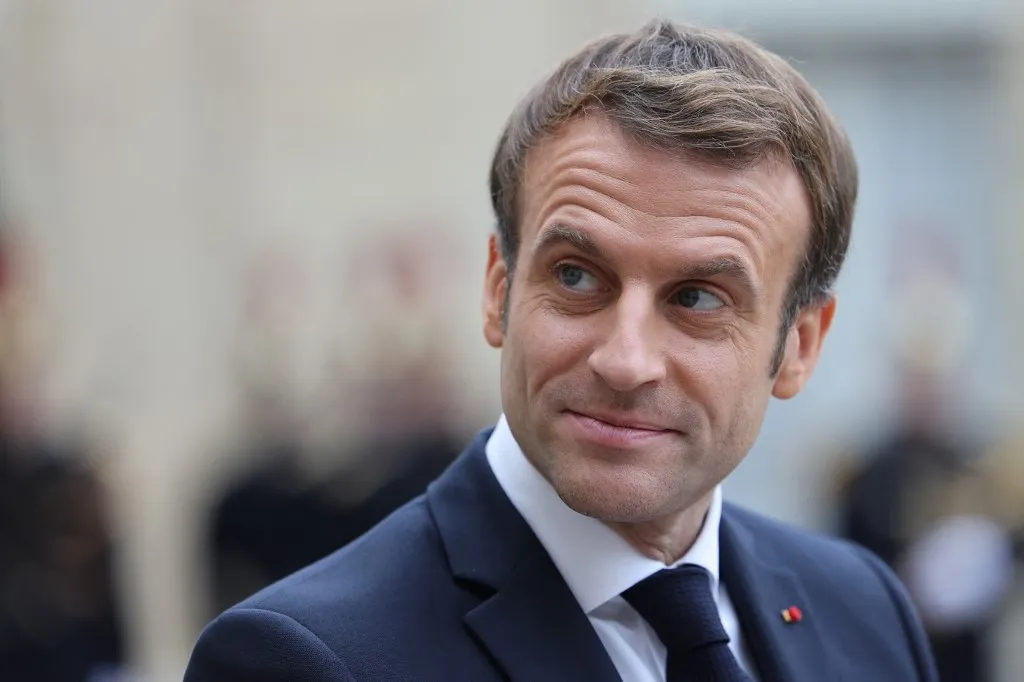 Emmanuel Macron foi um dos líderes mundiais que parabenizou Lula pela posse neste domingo