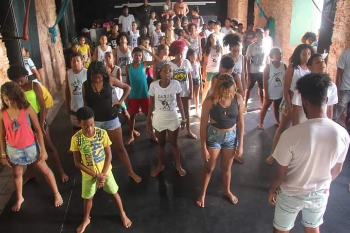 O Barracão das Artes vai oferecer aulas circenses, danças urbanas e contemporâneas, canto e música e capoeira