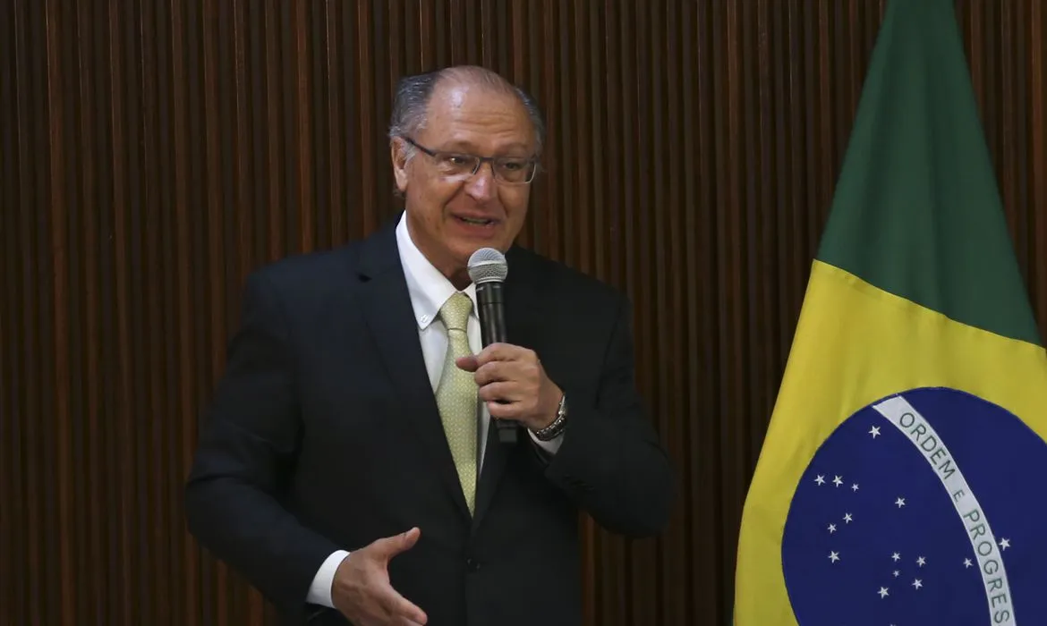 Alckmin também comanda o Ministério da Indústria e Comércio e Serviços