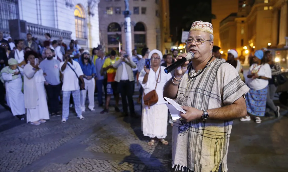 Adeptos celebram Dia Nacional de Tradições de Raízes de Matrizes Africanas e Nações do Candomblé, mas pedem justiça para terreiros atacados