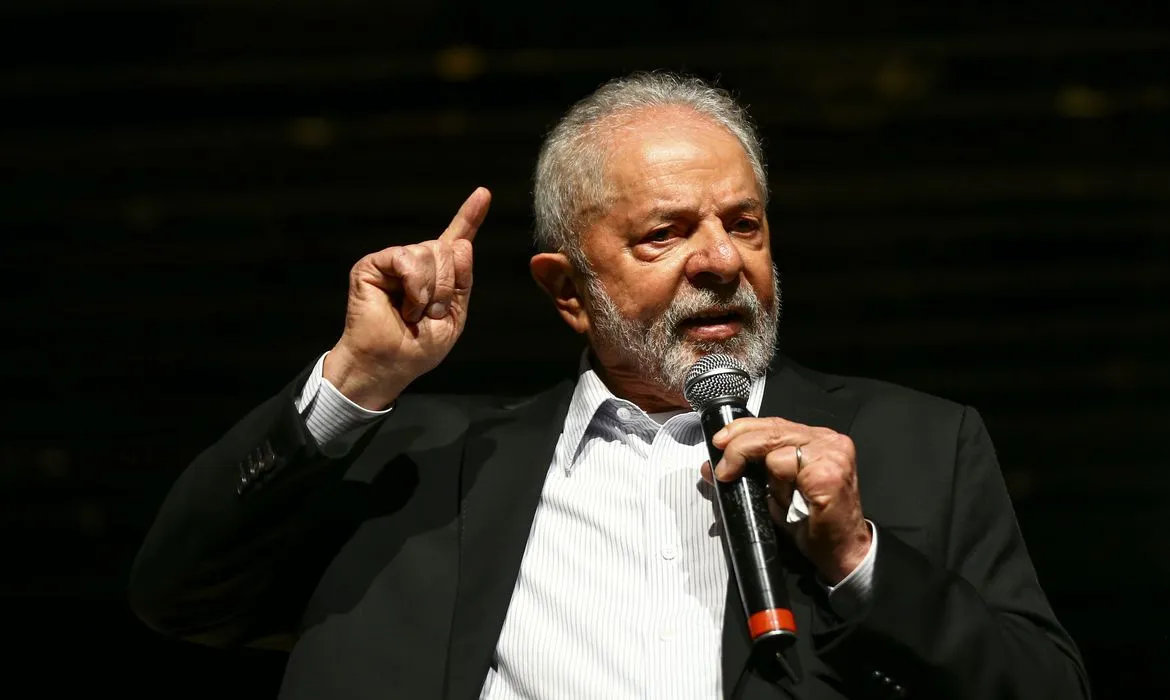 Avaliação pela CGU deixa o presidente Luiz Inácio Lula da Silva em vigília na encruzilhada