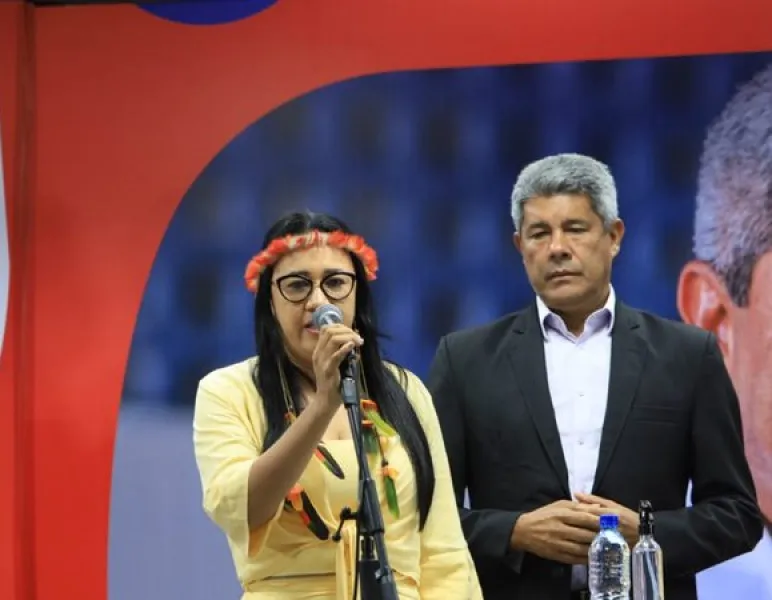 Patrícia Pataxó esteve presente no ato ‘Sem anistia para o golpe’, em Salvador
