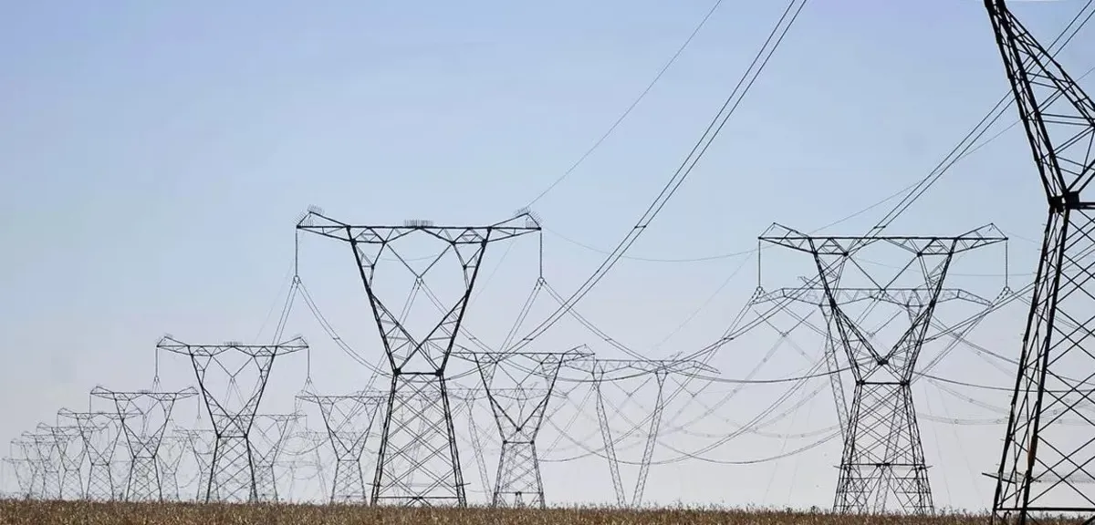 Apesar da queda das torres de transmissão, não houve interrupção do fornecimento de energia no Paraná em em Rondônia