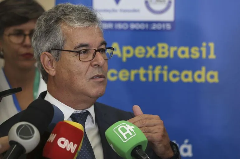 Jorge Viana durante evento de posse da diretoria da Apex nesta terça-feira, 10