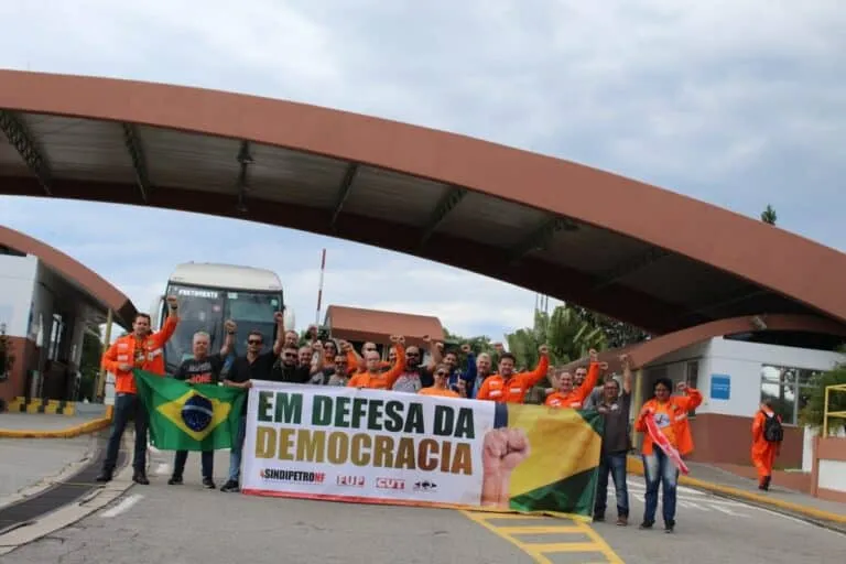 Petroleiros realizaram atos em todo o país contra tentativas de golpe