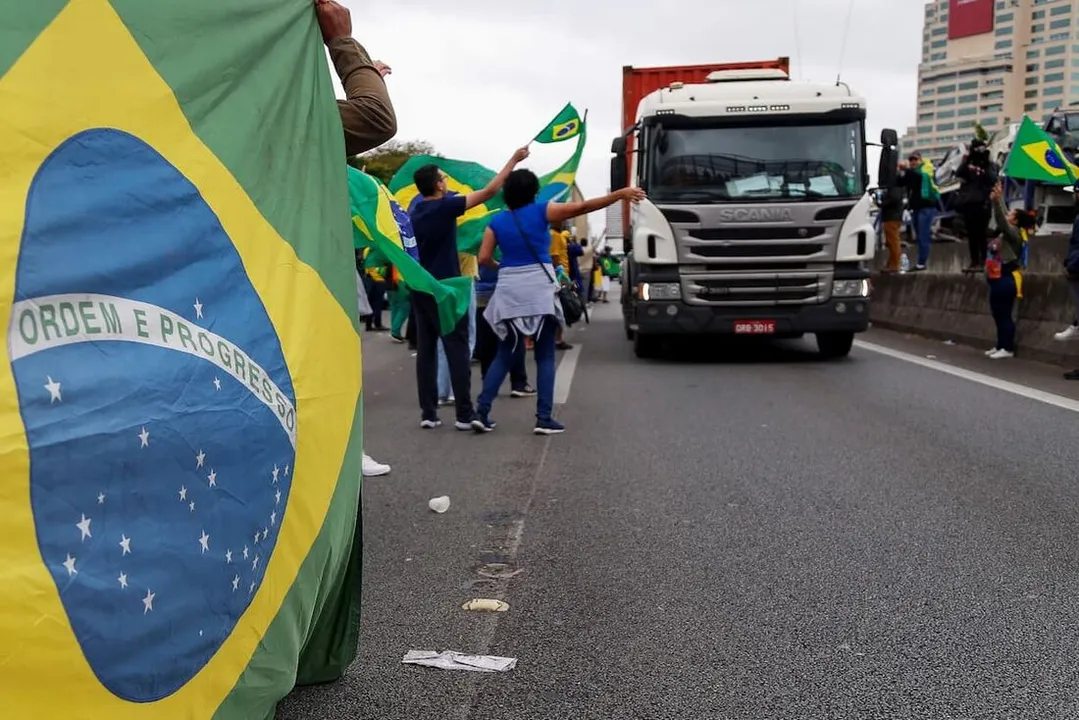 Determinação de Alexandre de Moraes prevê prisão para quem bloquear rodovias brasileiras