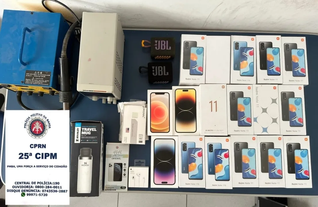Foram recuperados dezessete celulares, baterias e outros produtos eletrônicos avaliados em R$ 86 mil