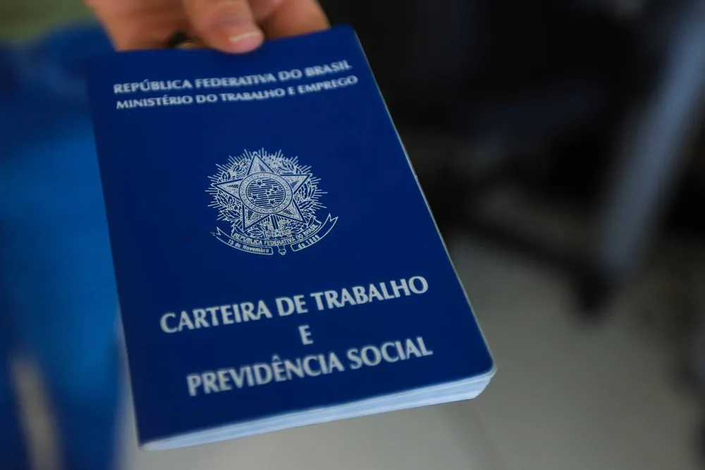 O atendimento está sendo realizado de forma híbrida