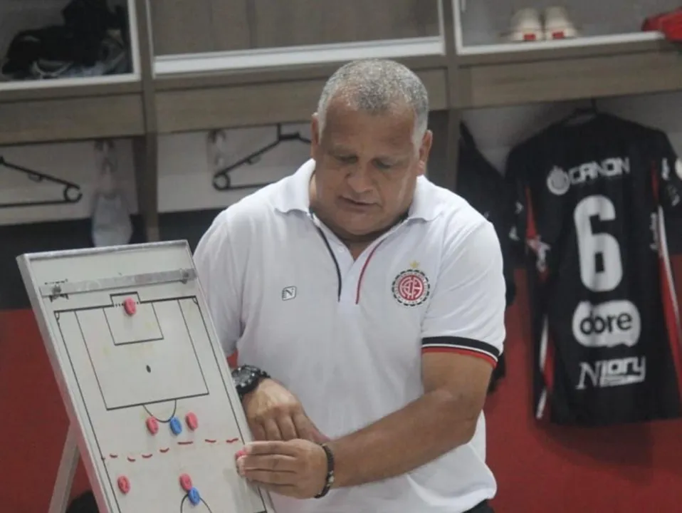 Agnaldo Liz busca o tricampeonato para o Carcará