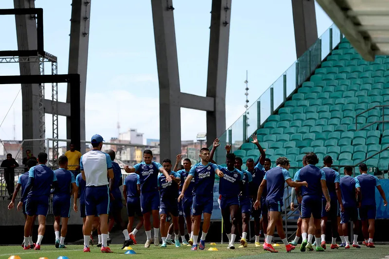 Técnico Renato Paiva terá reforços para partida desta quarta