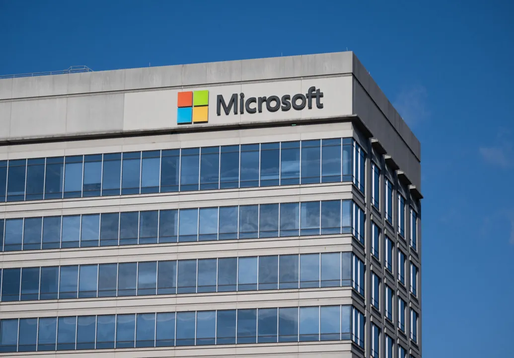 Nadella disse que a Microsoft não estava imune a uma economia global mais fraca