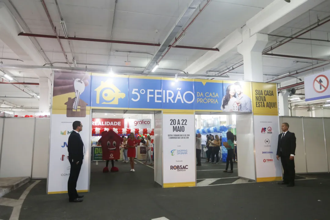 Segundo os analistas, muitos consumidores não sabem como se planejar e acabam esbarrando na falta de planejamento financeiro