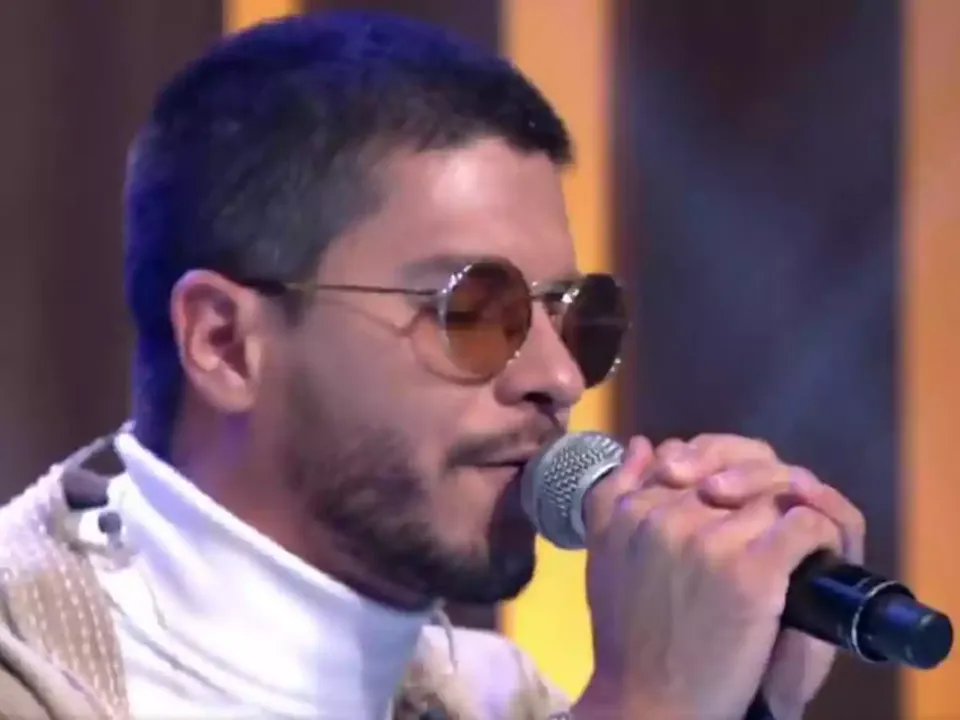 "Não estou focado na minha carreira musical", contou Arthur