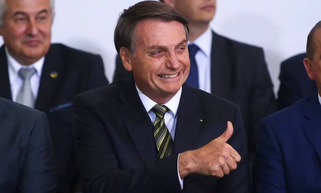 Bolsonaro segue hospedado na mansão do ex-lutador de MMA José Aldo