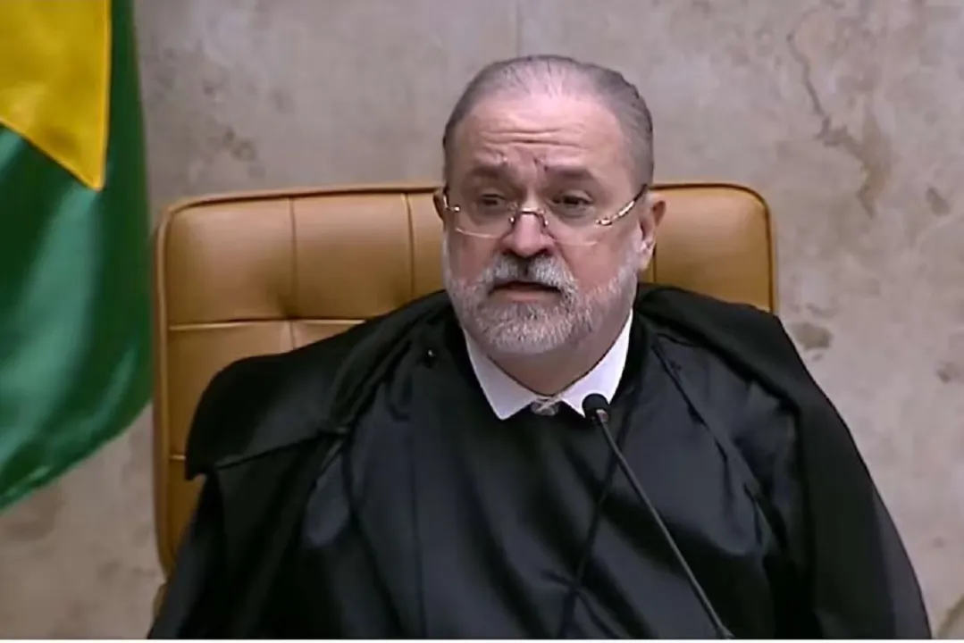 Imagem ilustrativa da imagem "Democracia, eu te amo, eu te amo", diz Augusto Aras no STF