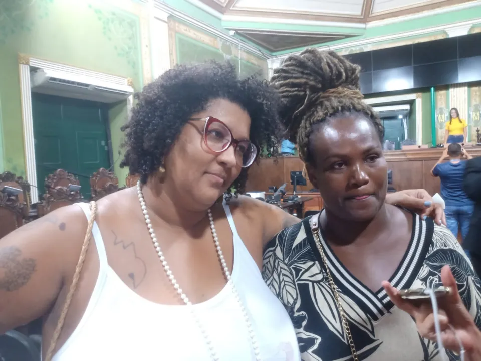 Laina Crisóstomo e Cleide Coutinho da mandata das Pretas Por Salvador (PSOL)