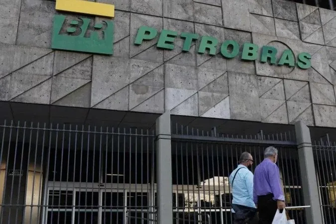 Presidente da Petrobras divulgou nomes de cinco novos diretores da companhia