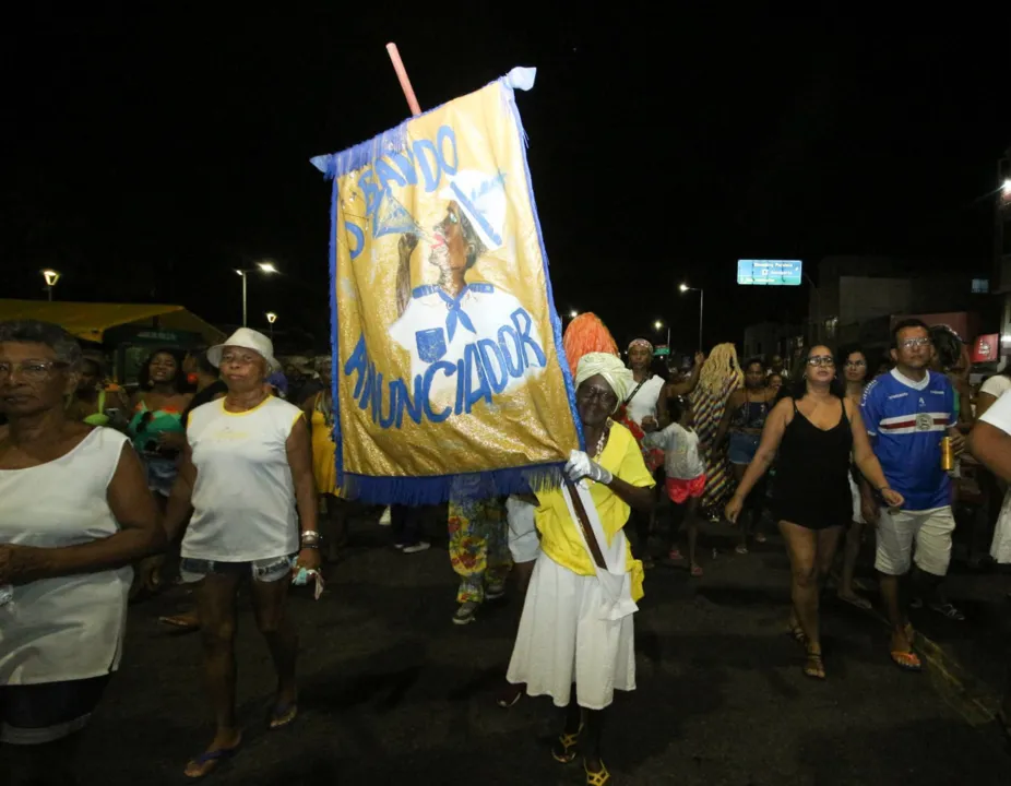 Bando Anunciador fez a primeira lavagem da escadaria