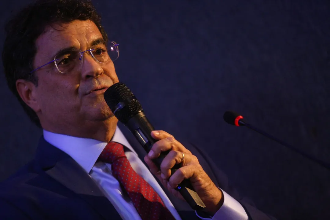 Questão climática está entre as principais pautas da secretaria no desenvolvimento do estado, diz Almeida