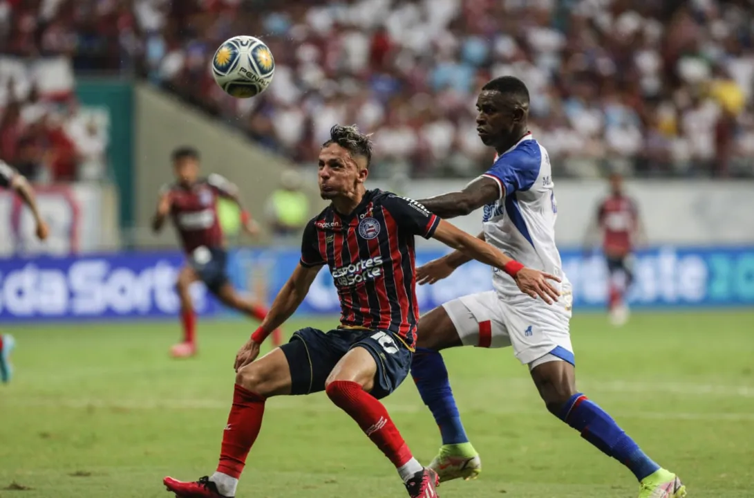 Tricolor joga mal e sai vaiado após apito final