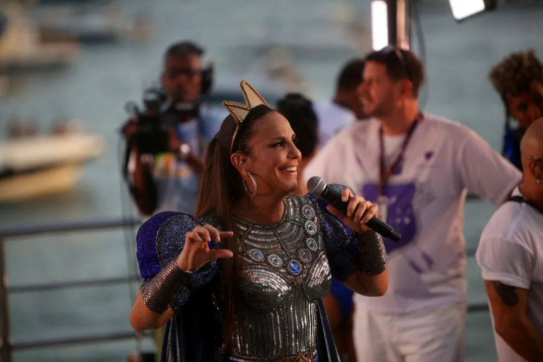 Ivete Sangalo no comando do Bloco Coruja no Carnaval de 2020