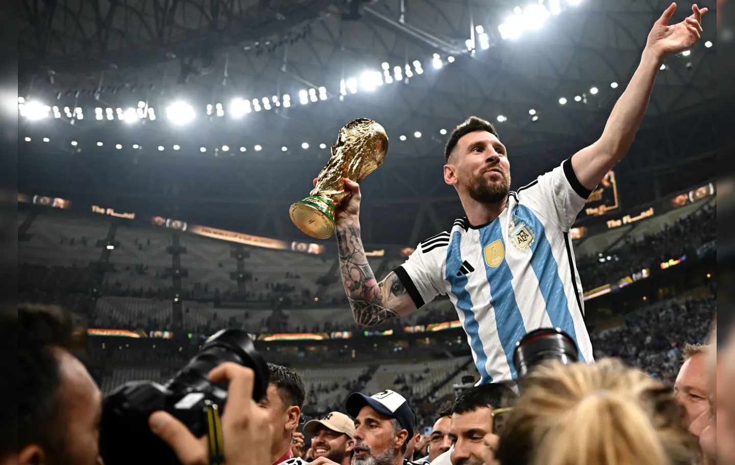O craque Messi comemorou título após partida emocionante