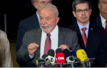 Imagem ilustrativa da imagem Lula adia ida a Brasília por orientação médica, diz Gleisi