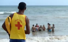 Imagem ilustrativa da imagem Salvador registra três ocorrências nas praias no final de semana