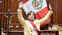 Imagem ilustrativa da imagem Vice assume presidência no Peru após destituição de Castillo
