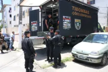 Imagem ilustrativa da imagem Suspeita de bomba faz polícia isolar viaduto em Feira de Santana