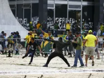 Imagem ilustrativa da imagem Governo detecta nova ameaça golpista e reforça segurança em Brasília