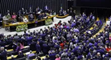 Imagem ilustrativa da imagem Parlamentares tomam posse na Câmara dos Deputados