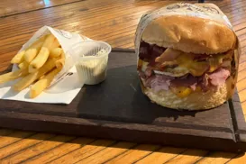 Jamil Burgers lança sanduíches para comer durante a madrugada - Imagem