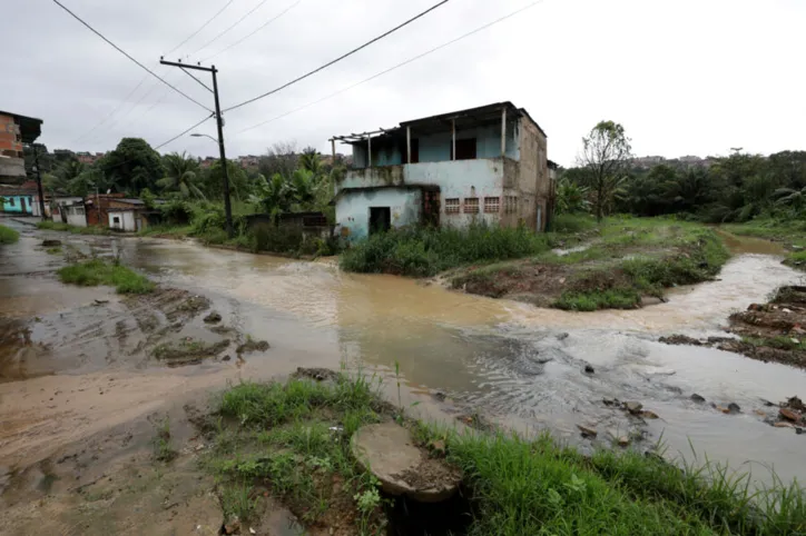 Apenas 17% avaliam bem os serviços de saneamento do Nordeste, contra 21% de ruim e 19% de péssimo