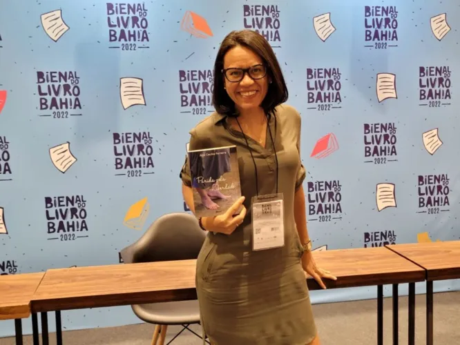 Escritora baiana Ana Cecília Ferreira
