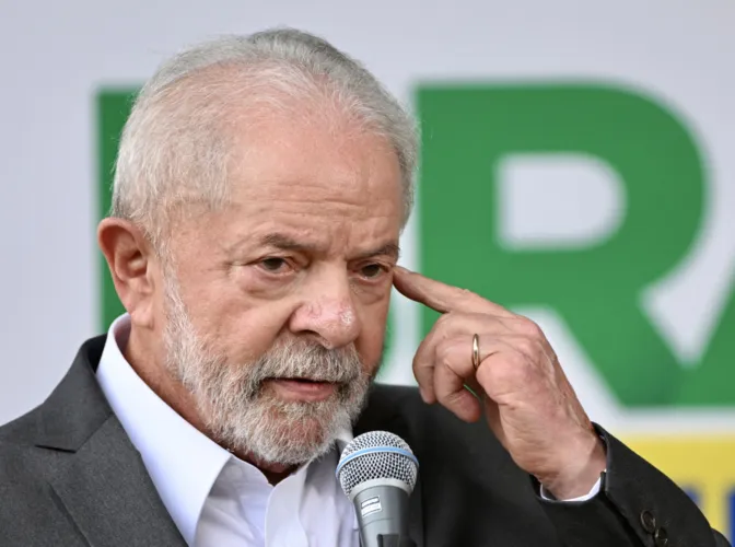 Cenário brasileiro se configura como um anarquismo ao inverso, tipo hay gobierno, soy a favor