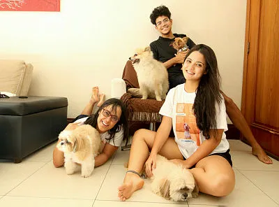 Gabriela oferece hospedagem e pet sitter